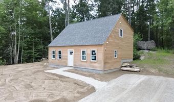92 Long Shores Dr, Barrington, NH 03825