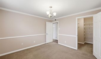 929 Claytonbrook Dr 2, Ballwin, MO 63011