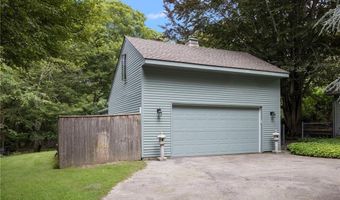 930 N Main Rd, Jamestown, RI 02835