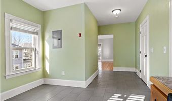 88 Burton St, Bristol, RI 02809