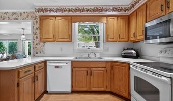 13 HARBORVIEW Rd, Lewes, DE 19958