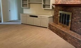 5621 CARL St, Alexandria, LA 71301