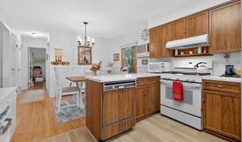 2 Perkins Ave, Amityville, NY 11701
