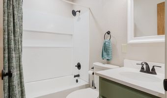 3 Wolviston Cir, Bella Vista, AR 72714