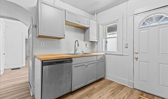 21 Hyde St 1, Burlington, VT 05401