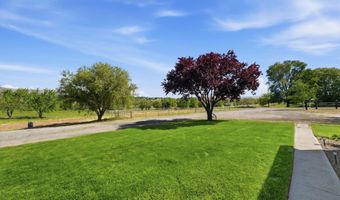 38706 N 140 Pr NW, Benton City, WA 99320