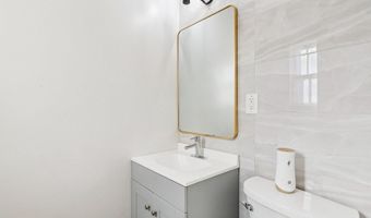 5054 LANGSTON Blvd, Arlington, VA 22207