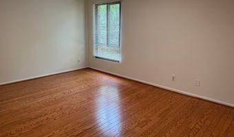 7905 DASSETT Ct 304, Annandale, VA 22003