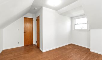65 Grant Ave, Albertson, NY 11507