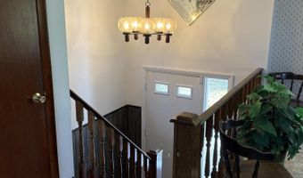 157 Main Rd, Abbot, ME 04406