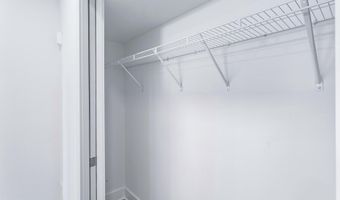 701 N HENRY St 204, Alexandria, VA 22314