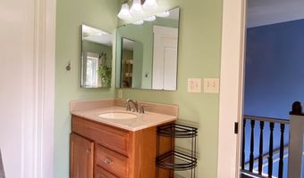 11522 Strouds Run Rd, Athens, OH 45701