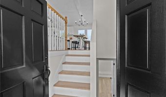 17 Auburn Ave, Johnston, RI 02919