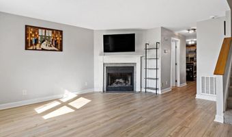 47 Morgan Ave 45, Johnston, RI 02919