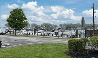 61 Blanding Ave, Barrington, RI 02806