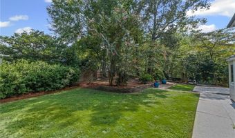 4163 Glen Meadow Dr, Peachtree Corners, GA 30092