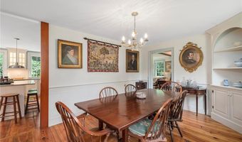 22 Brayton Rd, Smithfield, RI 02917