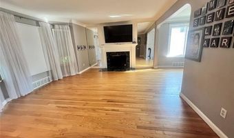 7208 Rosedale Blvd, Allen Park, MI 48101