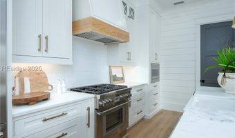 123 Hunting Lodge Rd, Bluffton, SC 29910