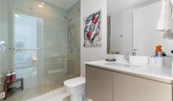 3250 NE 188th St LPH02, Aventura, FL 33180