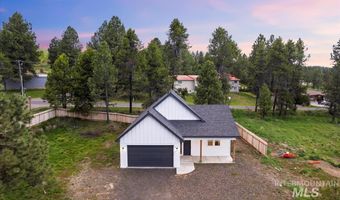 412 Antonette Cir, Cascade, ID 83611