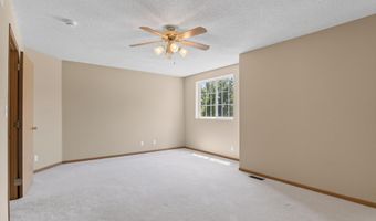 4146 Eisenhower Ln 4, Ames, IA 50010
