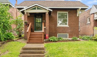 5032 Ray Ave, St. Louis, MO 63116