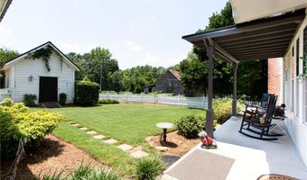 2345 Seagraves Mill Rd, Hull, GA 30646