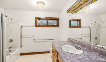5201 PUUWAI Rd, Kalaheo, HI 96741