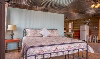 100 W Murphy St, Alpine, TX 79830