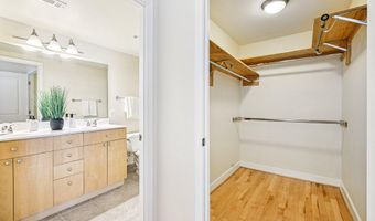 820 N POLLARD St 801, Arlington, VA 22203