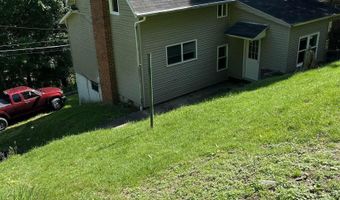 8 Hillside Dr, Fairmont, WV 26554