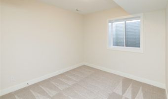 733 17th Ave SE, Altoona, IA 50009