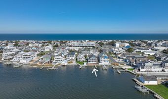 1502 BAY St, Fenwick Island, DE 19944