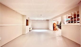 1125 Royal Dr, Amherst, OH 44001