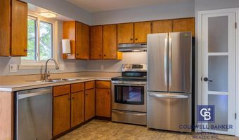 2102 10th St, Cody, WY 82414