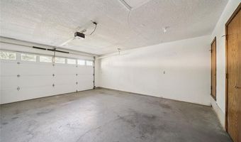 1809 East Dr, Bartlesville, OK 74006