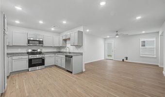 6500 6502 Kathleen St, Bentonville, AR 72713