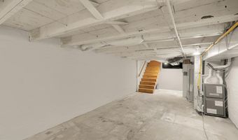 1121 S CLINTON St, Baltimore, MD 21224