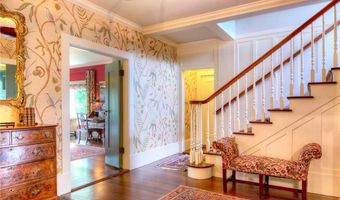 50 Eastover Rd, Portsmouth, RI 02871