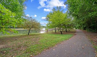 15612 EVERGLADE Ln 401, Bowie, MD 20716