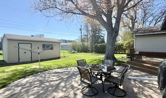 111 Church Dr, Aberdeen, SD 57401