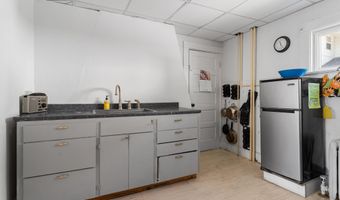 103 Green St, Augusta, ME 04330