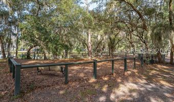 6 Tiller Island Dr, Beaufort, SC 29907