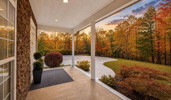 10514 E Brainerd Rd, Apison, TN 37302