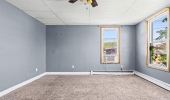 62 Center St, Amsterdam, NY 12010