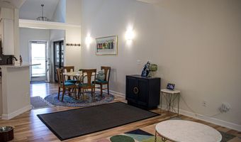 2052 Liberty Hts, Ann Arbor, MI 48103