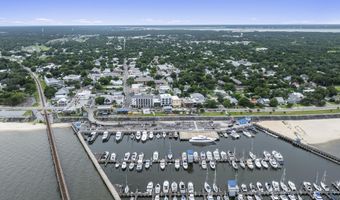 124 Court Unit # 206 St 206, Bay St. Louis, MS 39520