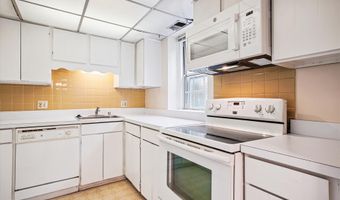 4906 29TH Rd S B2, Arlington, VA 22206