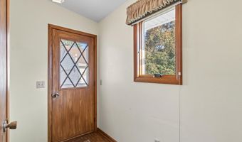 118 Main St, Arlington, WI 53911